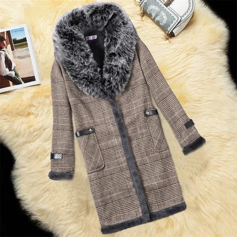 Luxury Coats Warm Winter coat Thick Long Jacket New Fashion Women Fake Collar Faux Fur Outerwear T200915