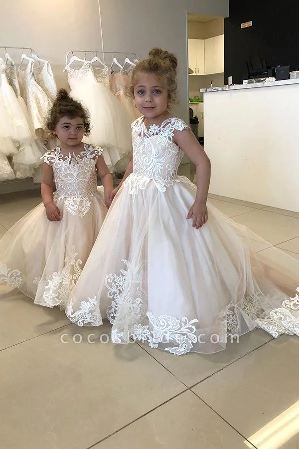 Princess Lace Tulle Lace sleeve communion dress with Jewel Neckline, Appliques, and Covered Button Back - Perfect for Formal Occasions and Toddler