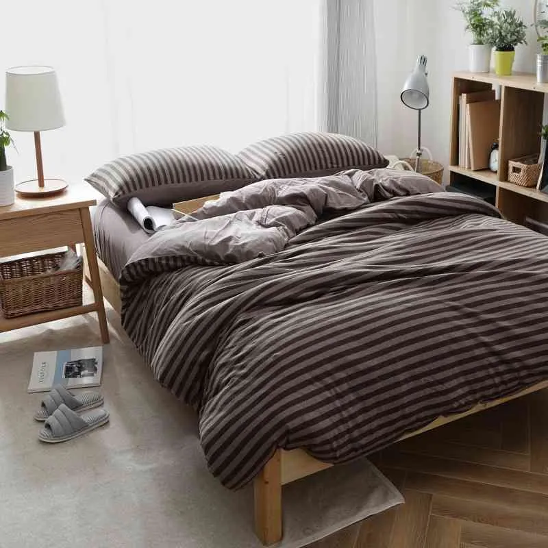 Unbedrucktes 4-teiliges Set aus gestrickter Baumwolle, gute Qualität, gestreifter Bettbezug, Spannbetttuch, 1,5–1,8 m, Doppelbett-Bettwäsche-Set