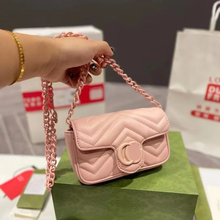 18cm Yeni Macaron Marmont 547260 Lüks Tasarımcılar Çanta Kadın Omuz Çantası 446744 Messenger Tote Madeni Para Çantası Klasik Crossbody Debriyaj Güzel Parti Çantası