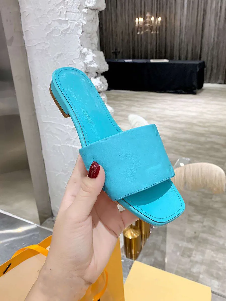 2022 Women Fashion Slippers Revival Flat Mules men Slides Sandals Designer Black Pink White Light Blue Green Orange Waterfront Summer  heels