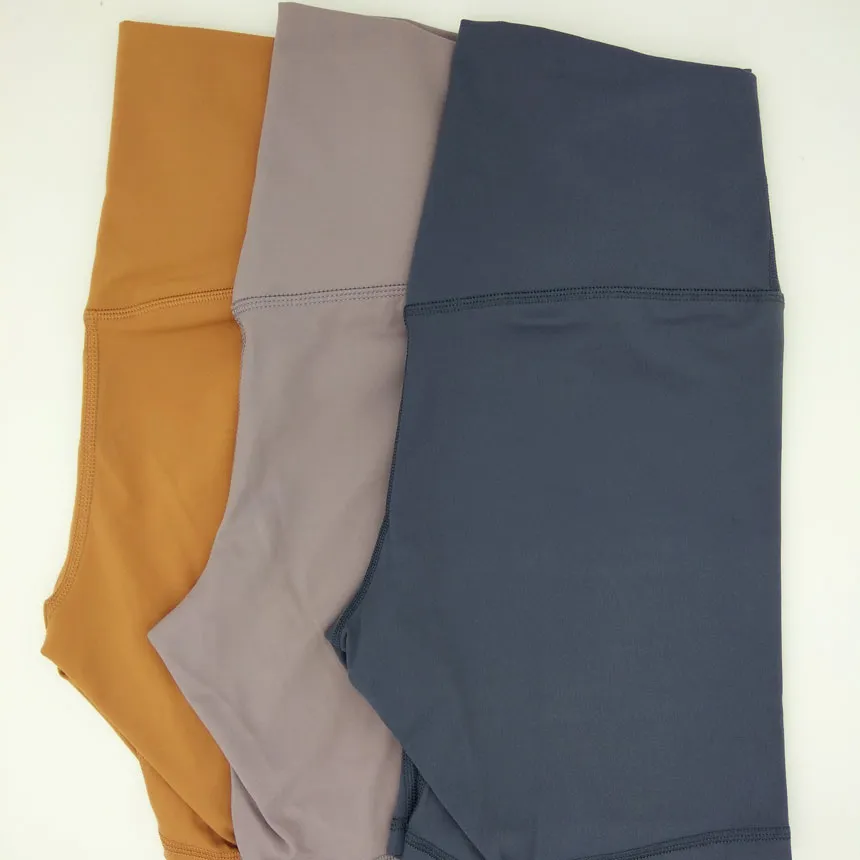 L-067 Pantaloni corti da yoga a vita alta Pantaloncini sportivi Nude Sense No T-Line da donna Slim Fit elasticizzati2709