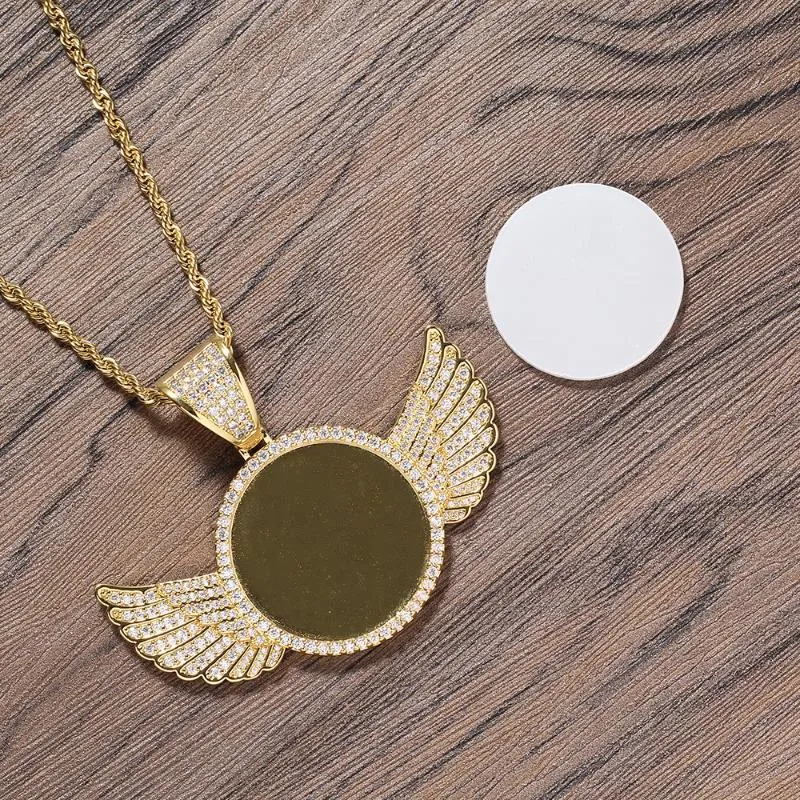 Pendant Necklaces 30mm Round Wing Custom Memory Medallion Picture Necklace DIY Po Zirconia Plastic Cover Hip Hop Jewelry Frame OnlyPendant