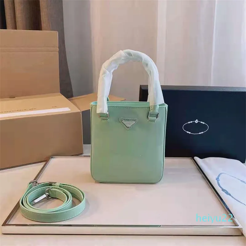 مصممي Luxurys حقائب اليد محافظ Montigne Bag Women Tote رسالة العلامة التجارية التي تنقذ حقائب الكتف الجلدية الأصلية Crossbody Bags 5625