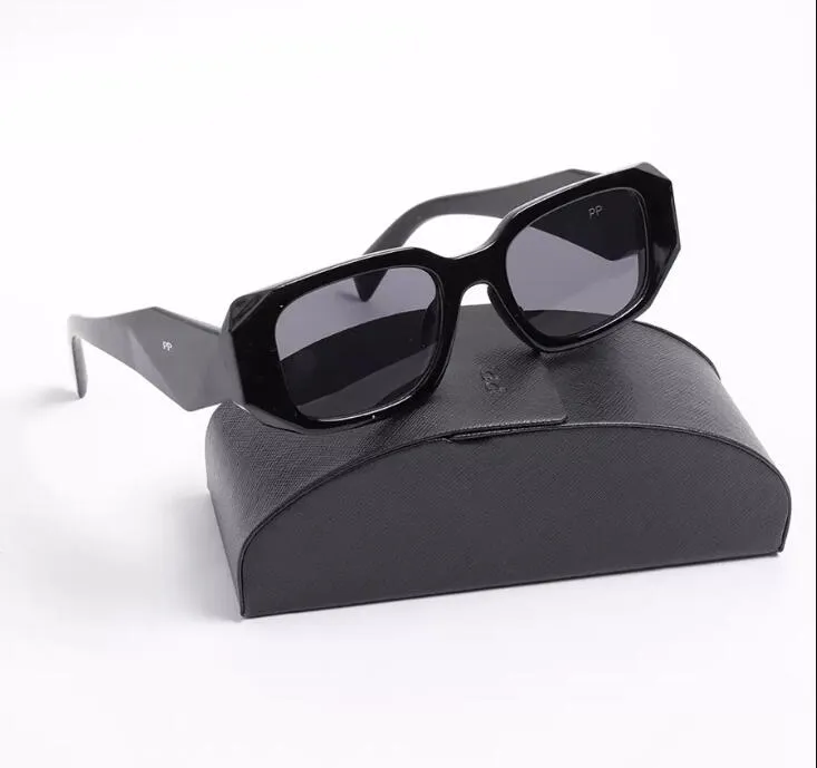 2022 أفضل 17WS مصمم النظارات الشمسية النظارات الكلاسيكية حملق في الهواء الطلق الشاطئ نظارات شمسية للرجل والمرأة توقيع مثلث مع صندوق