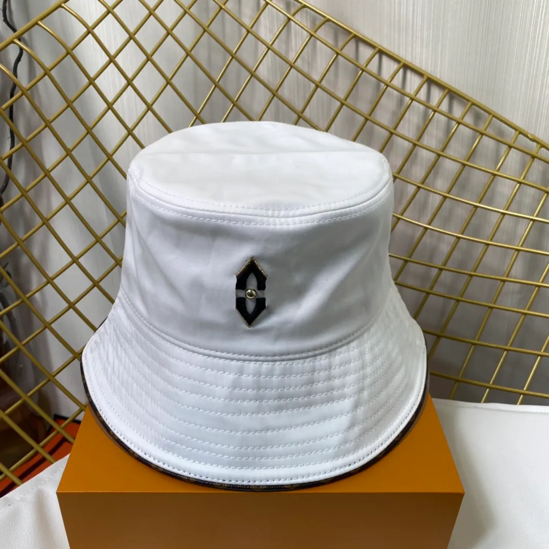 Designers bucket hat solid color letter embroidery sun hats fashion casual couple caps temperament hundred travel seaside beach hat very nice