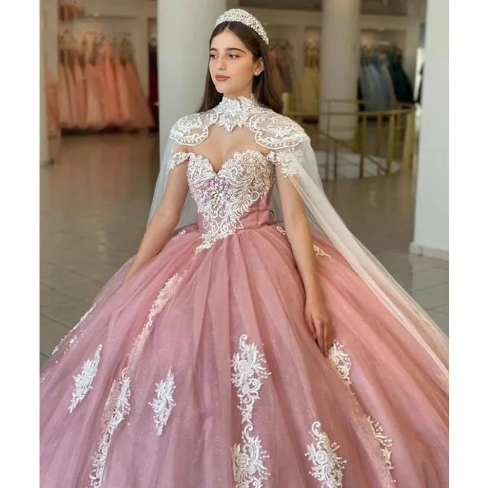 Prenses Pembe Quinceanera Elbiseler Kız için Uzun Sargı ile Sevgiliye Fildişi Dantel Aplike Tatlı 16 Elbiseler Balo Partisi Balo Elbise 15 Yıllık Junior Quinceaneras Gowns