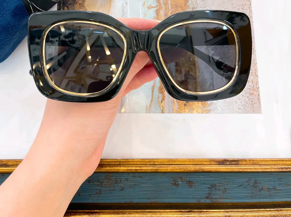 Square Okulary 1151 Czarne złoto ciemnoszary obiektyw kobiety moda przeciwsłoneczna Sonnenbrille UV Ochrona Eyewear with Box L2JY