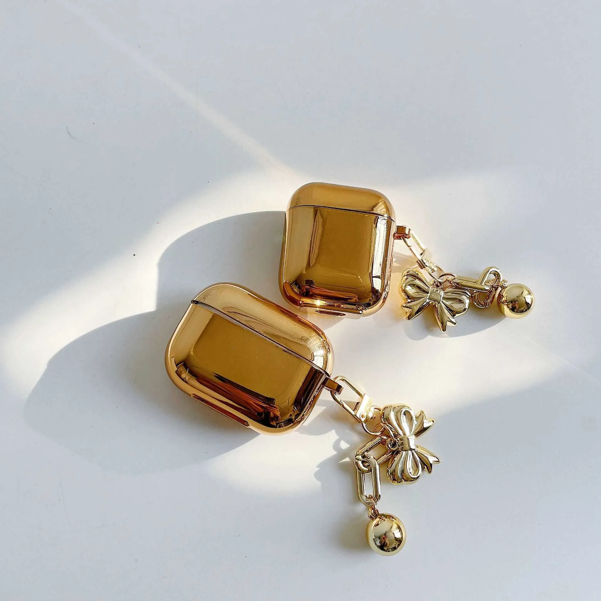 Gold sales ear pods