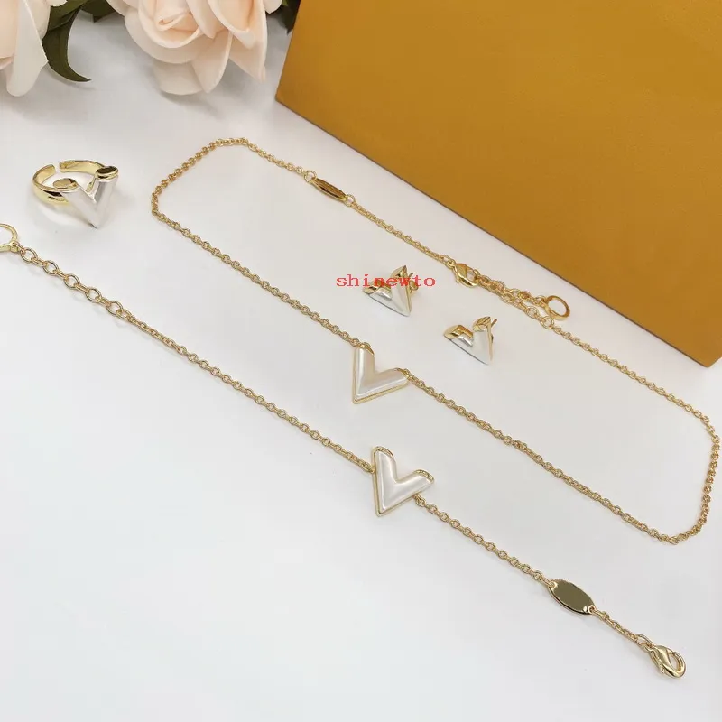 Dhgate louis vuitton necklace sales