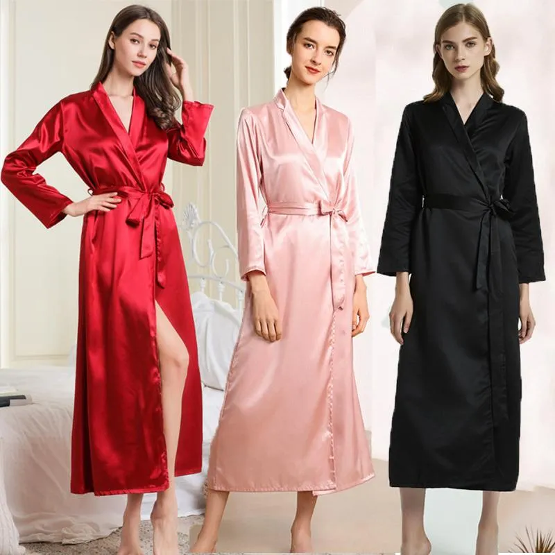 Roupa de sono feminina Sexy Mulheres longas femininas de banho sedina cetim de noiva Bridesmaid Robe alongada camisola de roupas caseiras