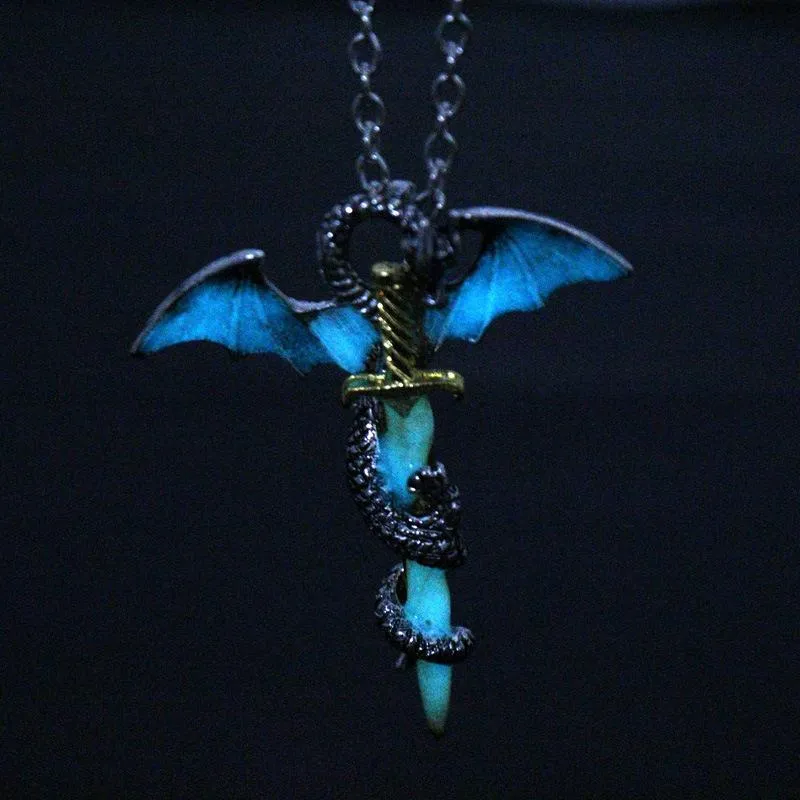 Pendant Necklaces Luminous Dragon Necklace Fluorescence Golden Sword Glow In The Dark For Men Women Party Hallowen GiftsPendant