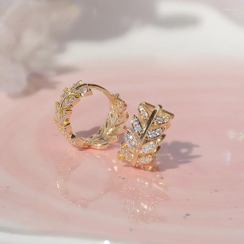 Stud Exquisite Gold Leaves Circle oorbellen voor vrouwen Zirkon Glanzende Rhinestone Earring Bruiloft Verjaardag Juwelier Sieraden Studstud Kirs22