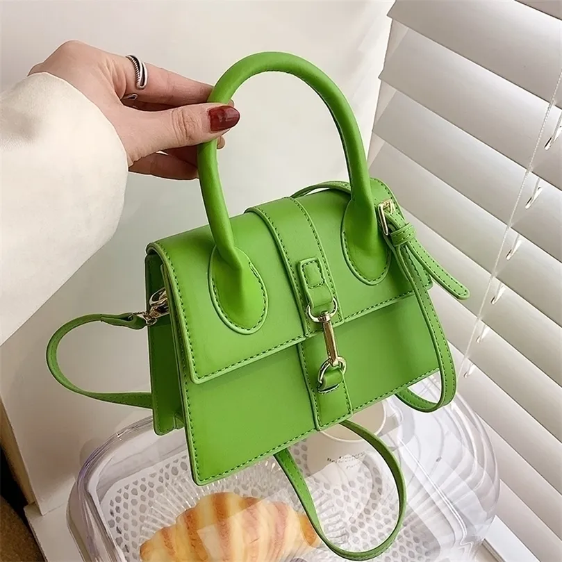 Bolso cruzado de cuero PU para mujeres Fashion Kawaii Luxury Summer Chain Beading Handbags Tiny 220630