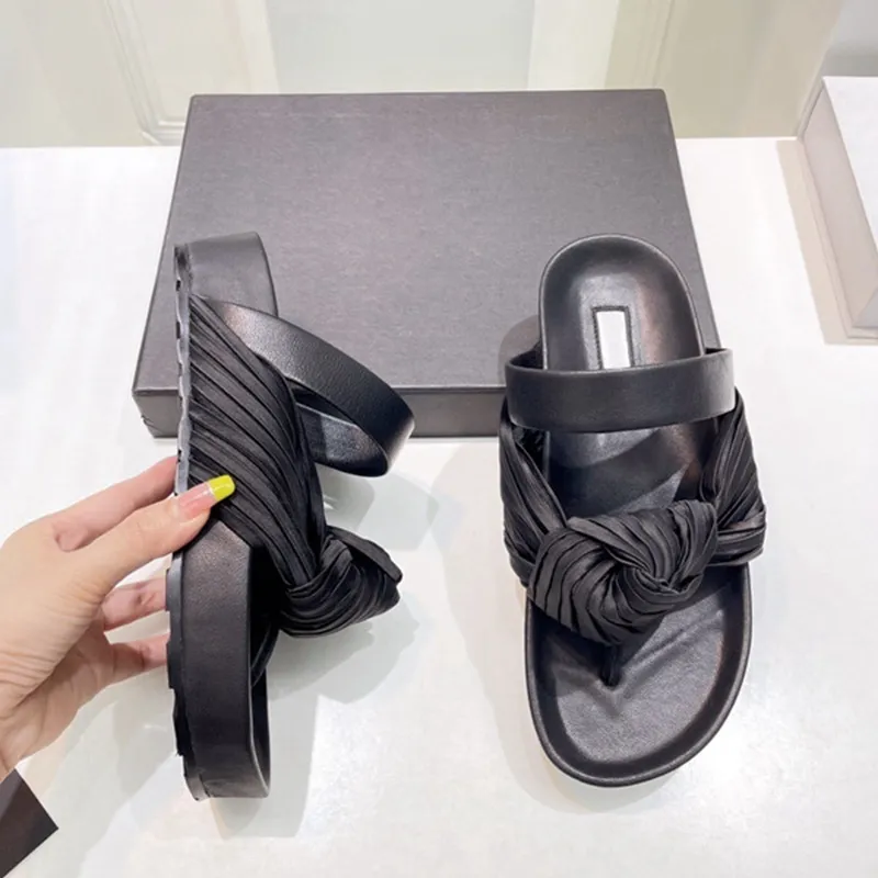 Sliders Designer Summer Popular Spring New Sandal Slipper Pink Black Fat Flip Flops Bröd Tjocka sulor Slipare Designers Sandaler Plattformskor Bow Beach Slider