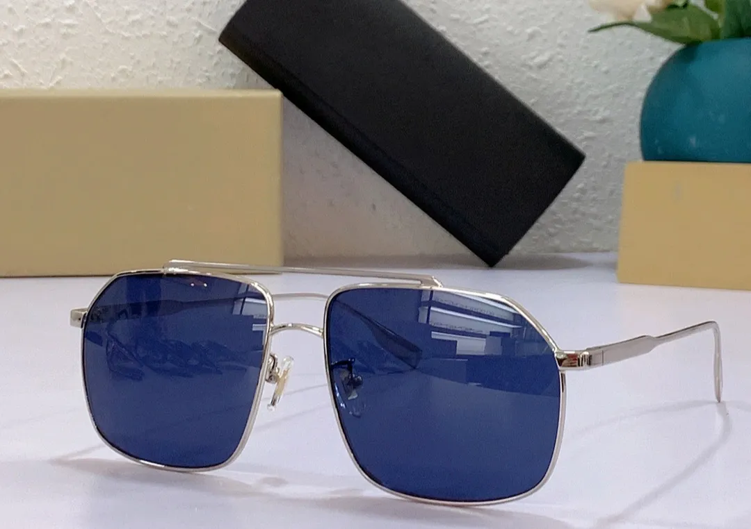 نظارة شمسية فضية سيلفية زرقاء 3130 رجال يقودون نظارات الرجال ظلال Gafas de Sol UV حماية مع صندوق
