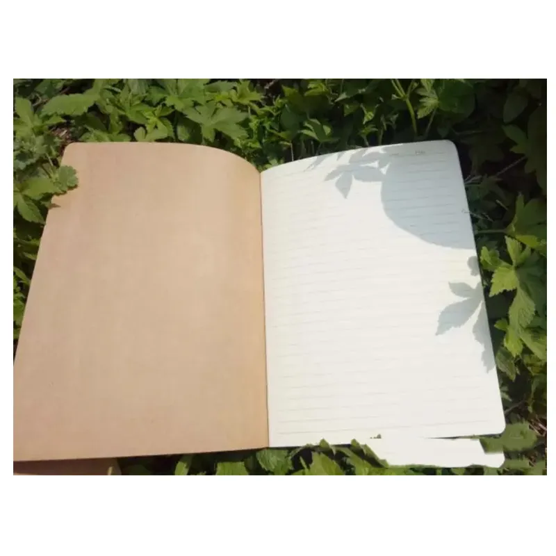 Pagine foderate Notebook Notebook per riviste di viaggio Kraft Brown Soft Cover Notebook A5 Dimensione 210 m x 140 mm 60 pagine 30 fogli di articoli di cartoleria Forniture per ufficio di cartoleria