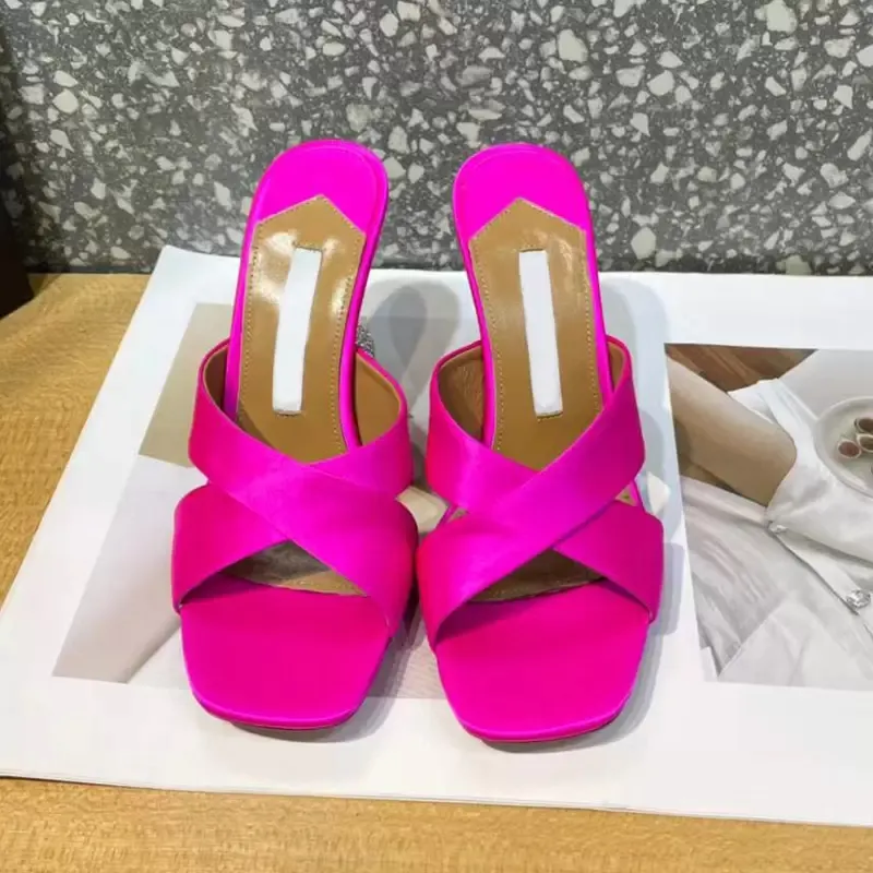 New Aquazzura High-Heeled Slippers Sandals Stiletto Mules 다이아몬드 공 금속 발 뒤꿈치 105mm 실크 슬립 온 오픈 발가락 여성 고급 디자이너 신발