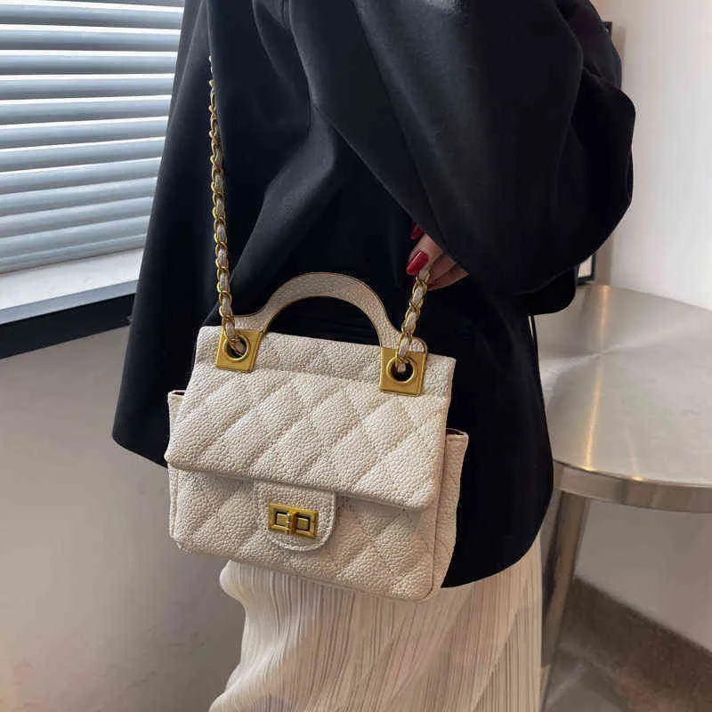 Tote Bag 2022 Trendy Winter Quilted Women`s Designer Handbag Luxury Brand Chain Shoulder Side Crossbody Bags with Short Handle Y220411