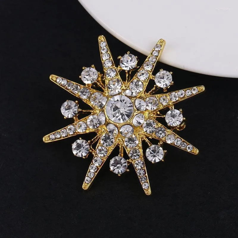 Cute Female White Crystal Star Brooch Gold Silver Color Jewelry Brooches For Women Trendy Zircon Pin Dress Coat Accessories Pins Marc22