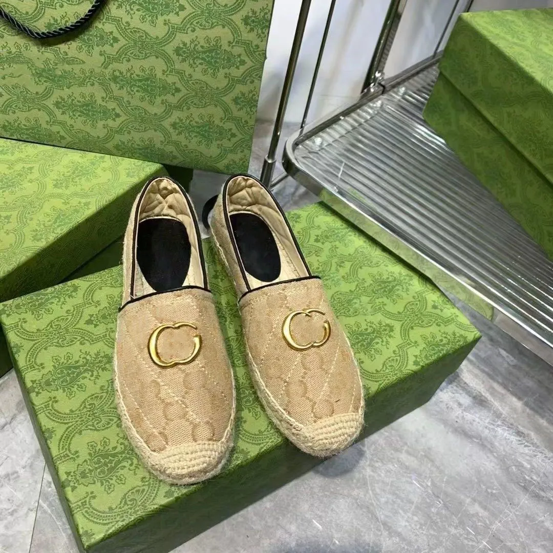 Classiche scarpe casual estate tela da donna piatta spiaggia a maglia ricamata dal verde ricamato standard a piedi e scarpe da pescatore da corsa