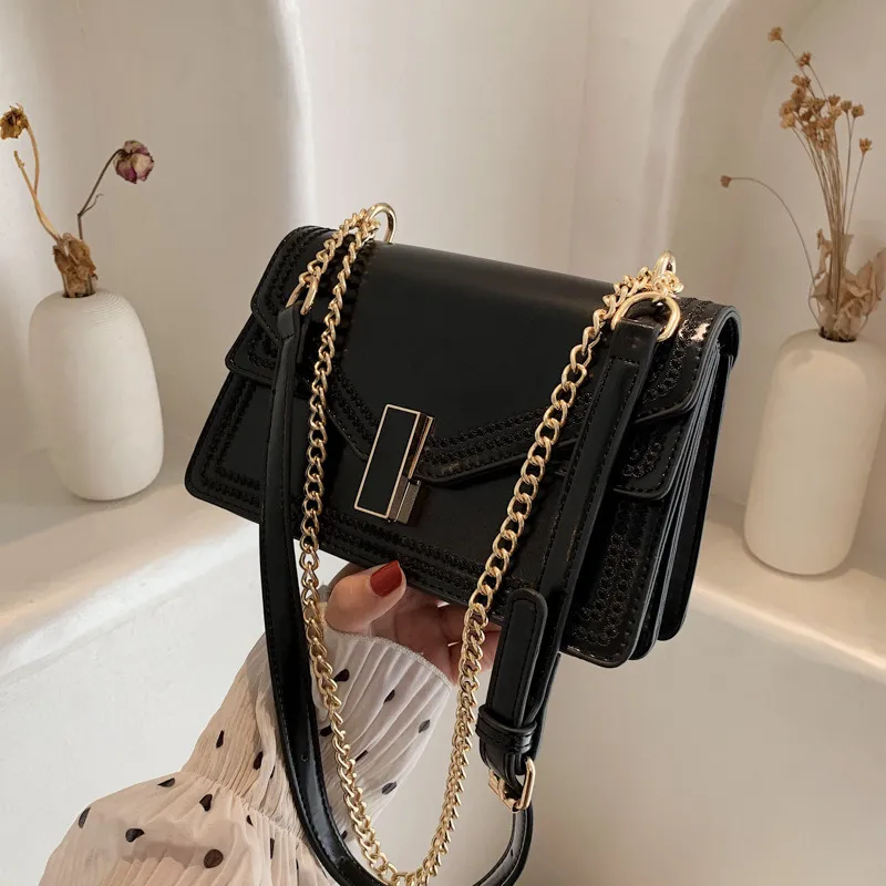 2022 New Trend Chain Small Square Bag Ins Fashionable Women s Bags Solid Color Single Shoulder Crossbody Bag