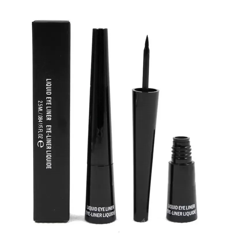 Słynny m makijaż eyeliner Waterproof ciekłego oka A11 Cool But czarny długotrwały długoterstwo z twardym pędzlem 2,5 ml