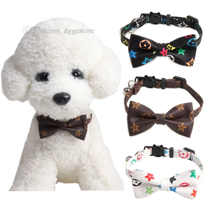 Breakaway Cat Collar med Bow Tie och Bell Classic Old Flower Mönster Designer Dog Justerbar 7-11 tum för kattungar Cats Wholesale B87