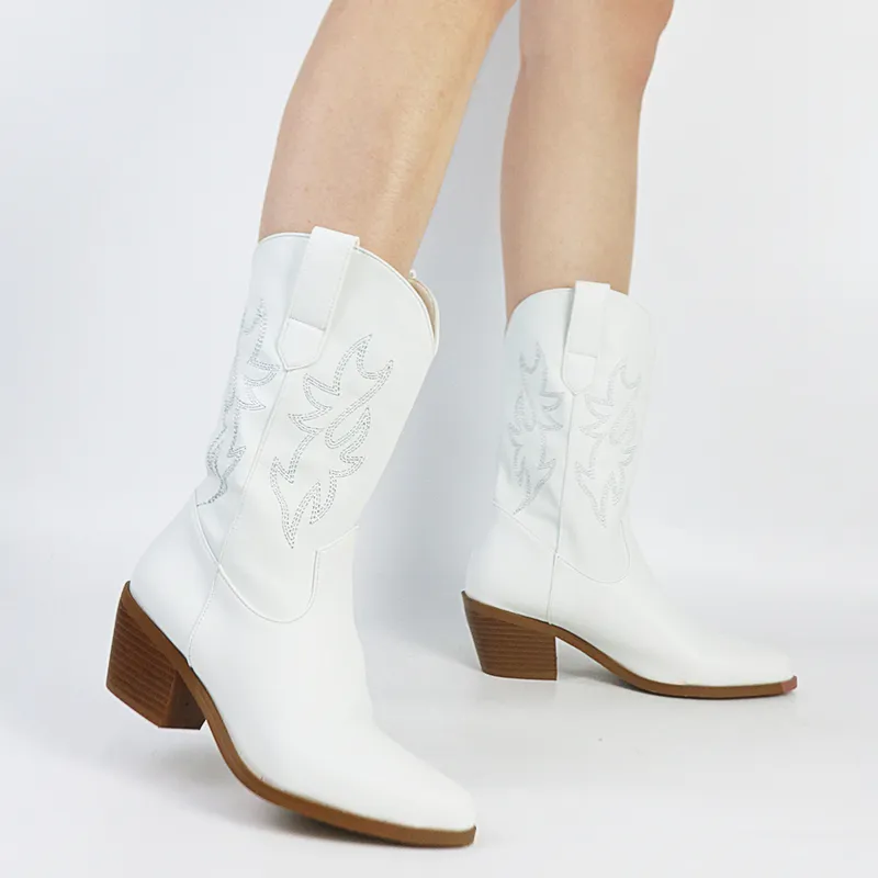 Embroidered White Cowboy Ankle Cheap Cowgirl Boots For Women