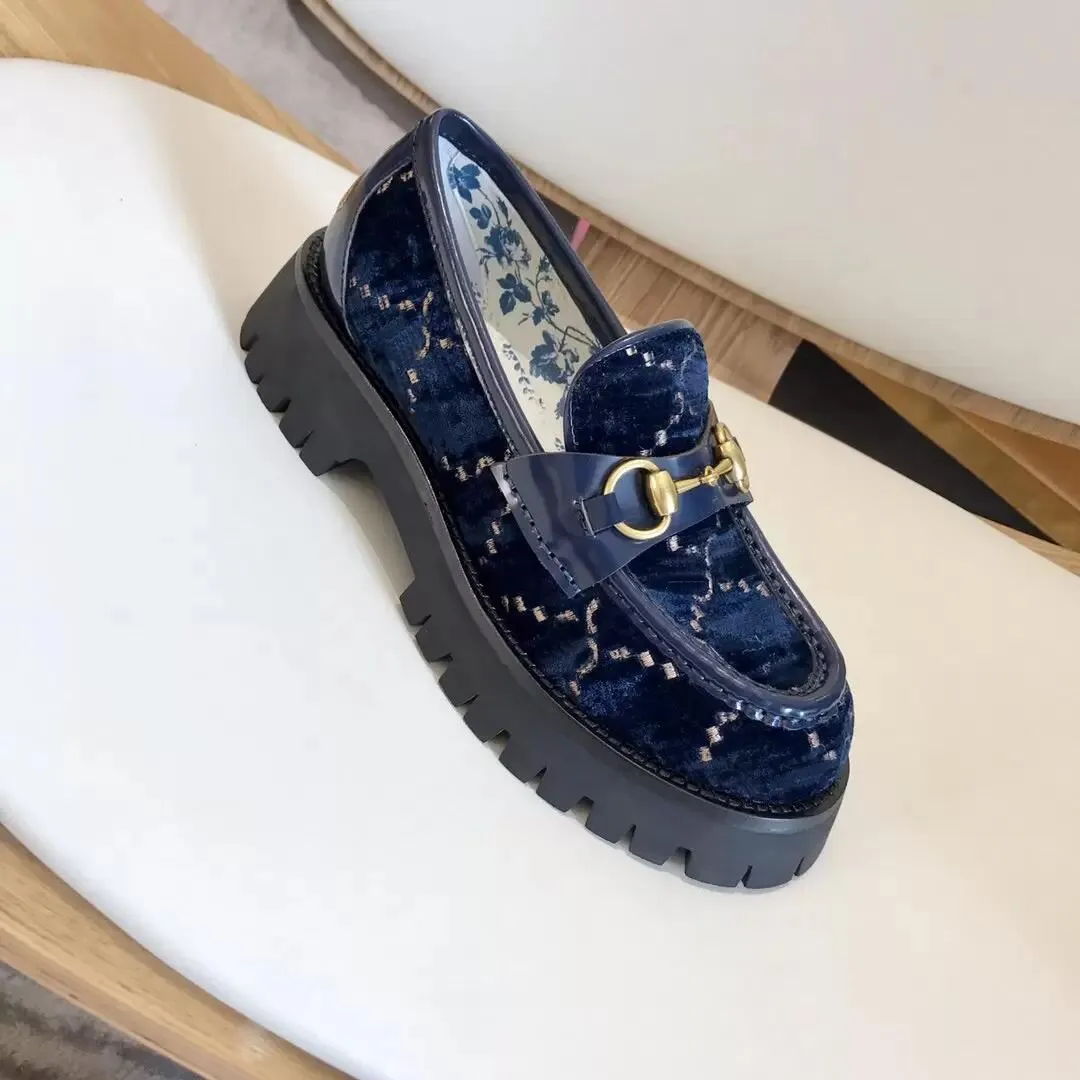 Casual shoes women Thick soled designer SHoes Travel leather lace up sneaker cowhide fashion lady Running Trainers Letters platform Suede gym sneakers