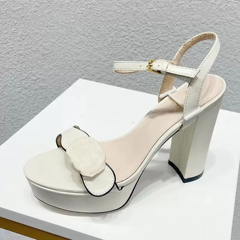 Casual chunky heels top