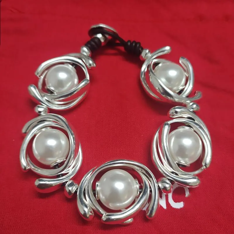 Charm Bracelets Yisheng Alloy Bead Bracelet Silver Clasp Fashion With Logo Wholesale 2022 European Gift BraceletCharm