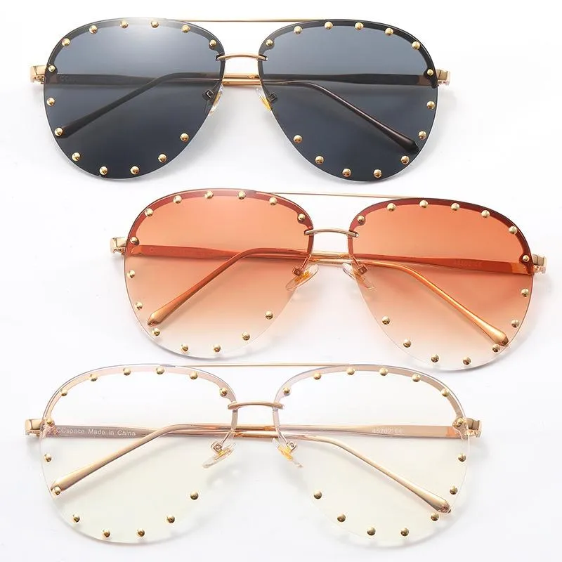 Óculos de sol de alta definição de metal Rivet Moda Moda Sunglasses
