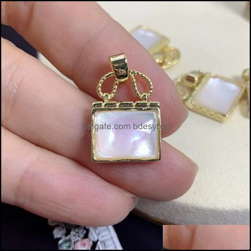 Pendant Necklaces 5Pcs/Lot Small Bag Mother-Of-Pearl Necklace Female Clavicle Chain Ins Cold Wind Simple Te Bdesybag Dhczx