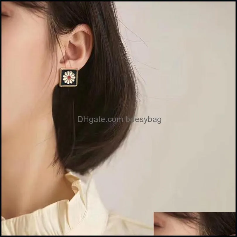 korean retro embossed small daisy flower 925 silver needle stud earrings simple small square round small  earrings