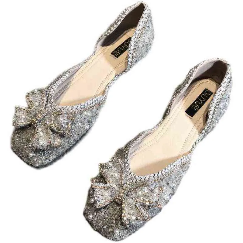 Sandały Wysokie obcasy Luksusowe Dżetów Pearl Płaskie Sandały Kobiety Designer Moda Płytkie Usta Bow Princess Buty 220324