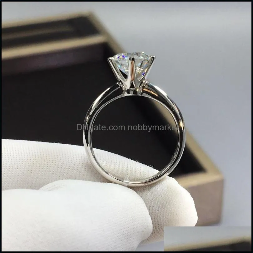 Cluster Rings GRA Certificated Solid 18K Gold 7.5mm D Color 1.5ct White Moissanite Gemstones For Women Fine Presents