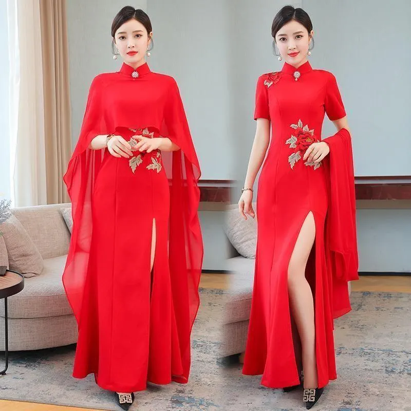 Abbigliamento etnico Abito da passerella di fascia alta originale Donna Cheongsam Rosso Elegante costume di scena Modello lungo cinese tradizionale Taglie forti Qipao Dre