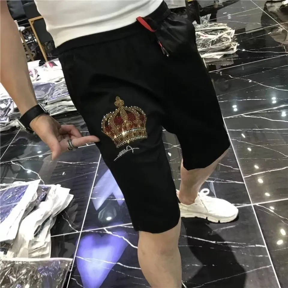 Herren Shorts 2022 Sommer Neues Design Hosen Dünne Krone Strass Lässige Mode Party Hip Hop Lose Gerade Capris Strand Männliche Kleidung Schwarz Weiß 28-36