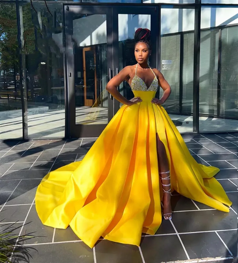 2022 Black Girls Yellow Halter Yellow Prom Dresses 2023 With Beaded ...