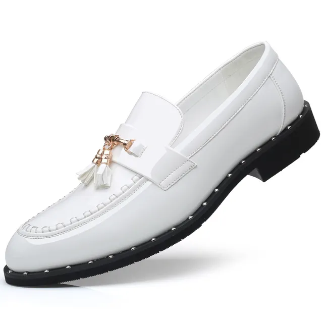أزياء الجلود المتسكعون رجال أحذية Brogue Business Dress Shoes Platform Discal Driving Moccasin