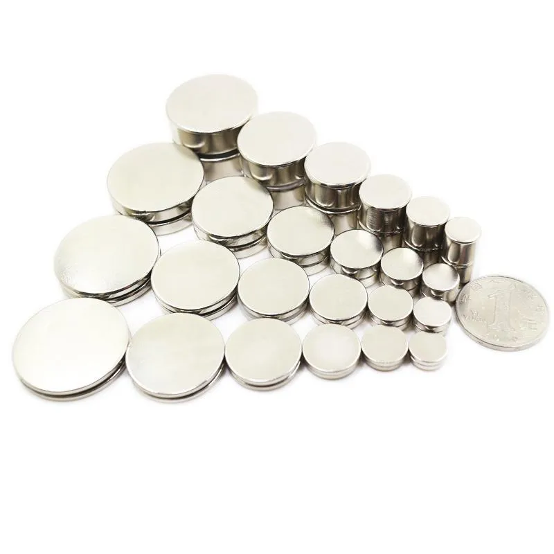 Großhandel - 100pcs starker runder Ndfeb -Magnet DIA 8x3mm N35 Seltener Earth Neodym Permanent Handwerk/DIY Magnet