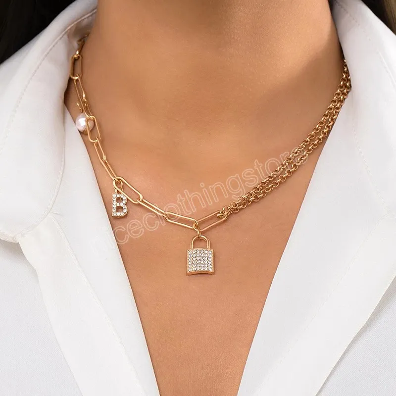 Chaînes asymétriques avec serrure/lettre pendentifs collier pour femmes Punk court collier ras du cou 2022 bijoux de mode pour collier de cou