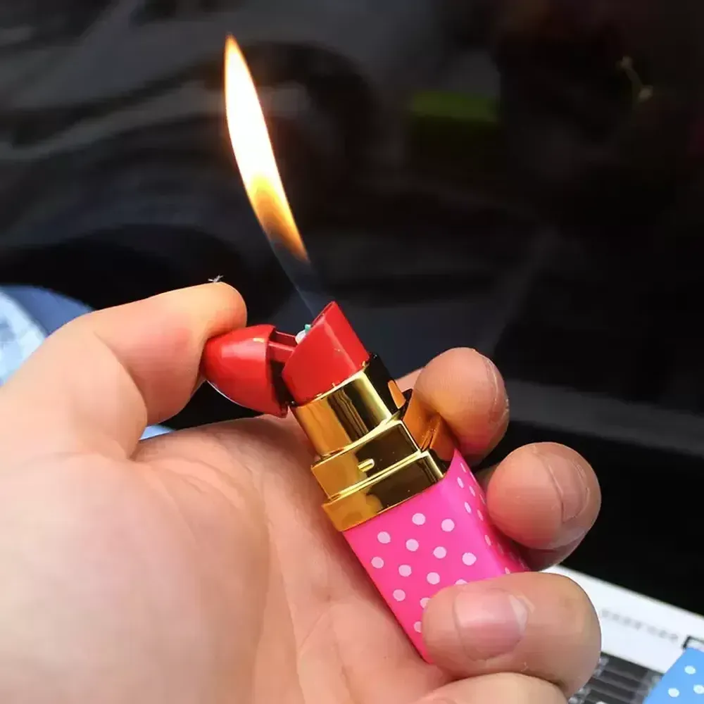 Briquet rapide en forme de rouge à lèvres cigarette au butane gonflable sans flamme de gaz dame briquets 5 couleurs pour fumer des tuyaux outil de cuisine
