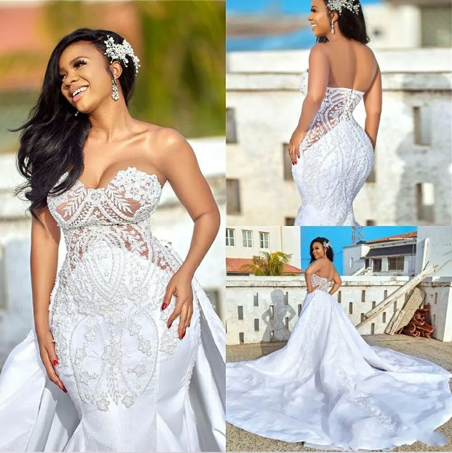 Sexig Lace Appliqued Memaid Bröllopsklänning Med Avtagbar Tåg Lyxigt Strapless Slyte Plus Storlek Afrikansk Bridal Gown 2022