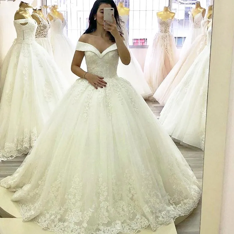 Altri abiti da sposa Elegante abito da principessa in raso bianco 2022 Cristalli glitterati lucidi con spalle scoperte Sposa lunga in pizzo Vestido De NoviaAltro