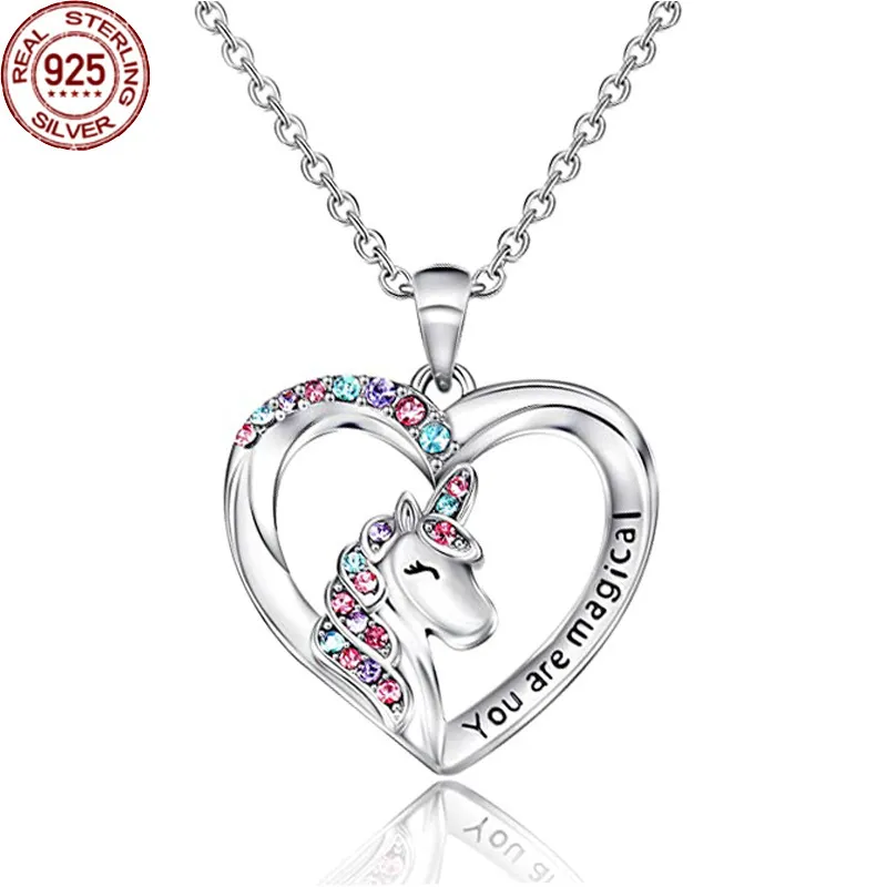 New S925 Silver Necklace Color Zircon Horse Pendant Female Unicorn رسالة لطيفة حيوانات فتاة عيد الميلاد