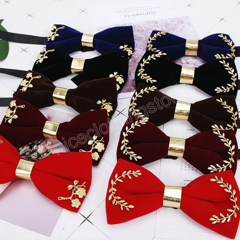 Moda Erkekler Altın Pu Velvet Bow Ties Noel Gül Metal Çiçek Katı Düğün Lüks Bow Tie Trendy yakası Mücevher Hediyesi Erkekler Bowtie