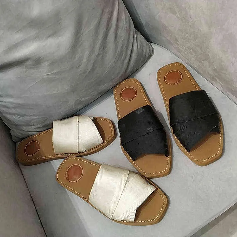 Kadın Daireleri Odunlu Düz Mule Sandal Grove Kahverengi Buzağı Slaytları Tuval Slip-On Terlik Yumuşak Ten rengi Baskı İşlemeli Kauçuk Alt Ayakkabılar