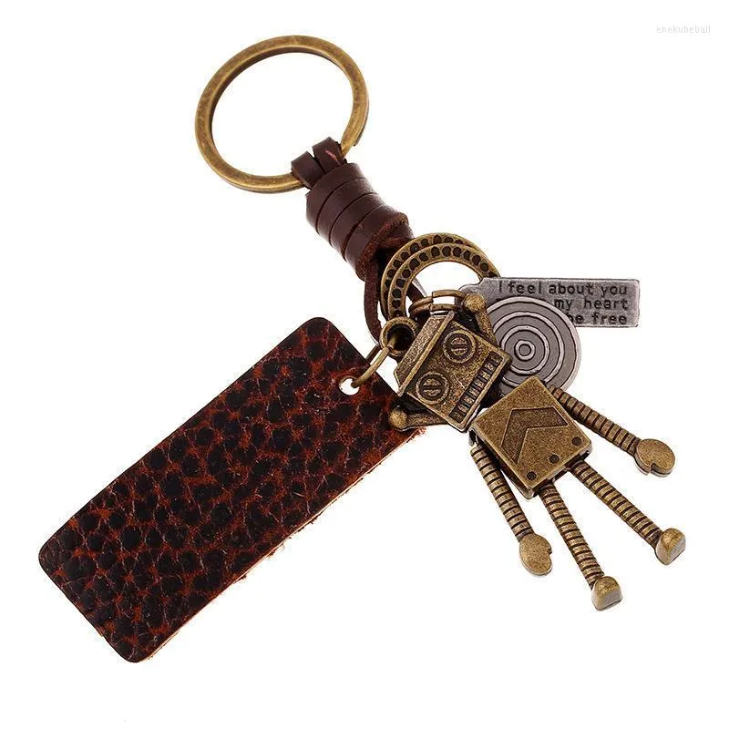 Keychains Vintage Bronze Alloy Robot Long Leather Pendant Men and Women Car Keyrings Ryggsäck Charm Trendiga smycken Tillbehör Enek22